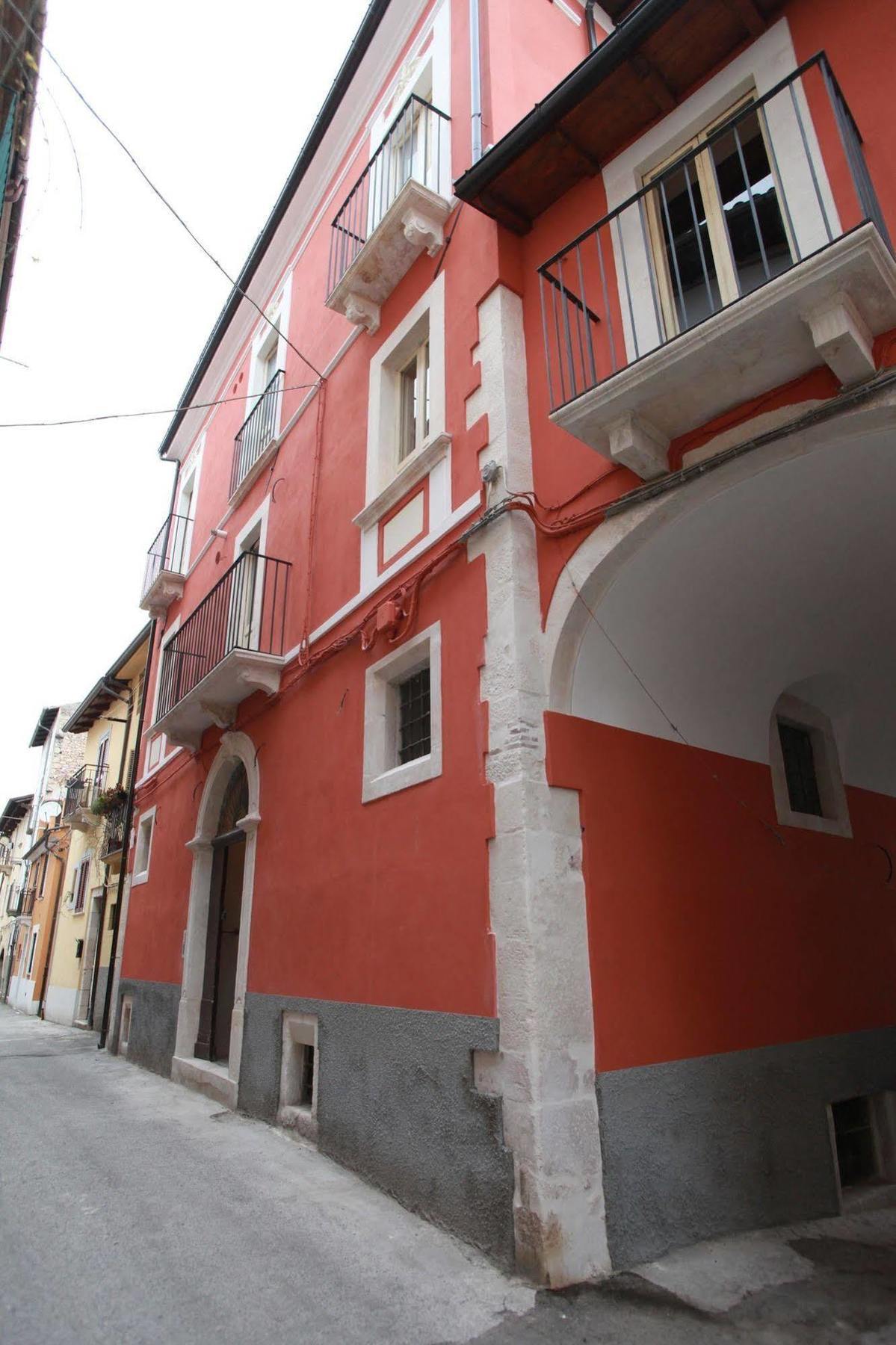 Angelino Home Sulmona Luaran gambar